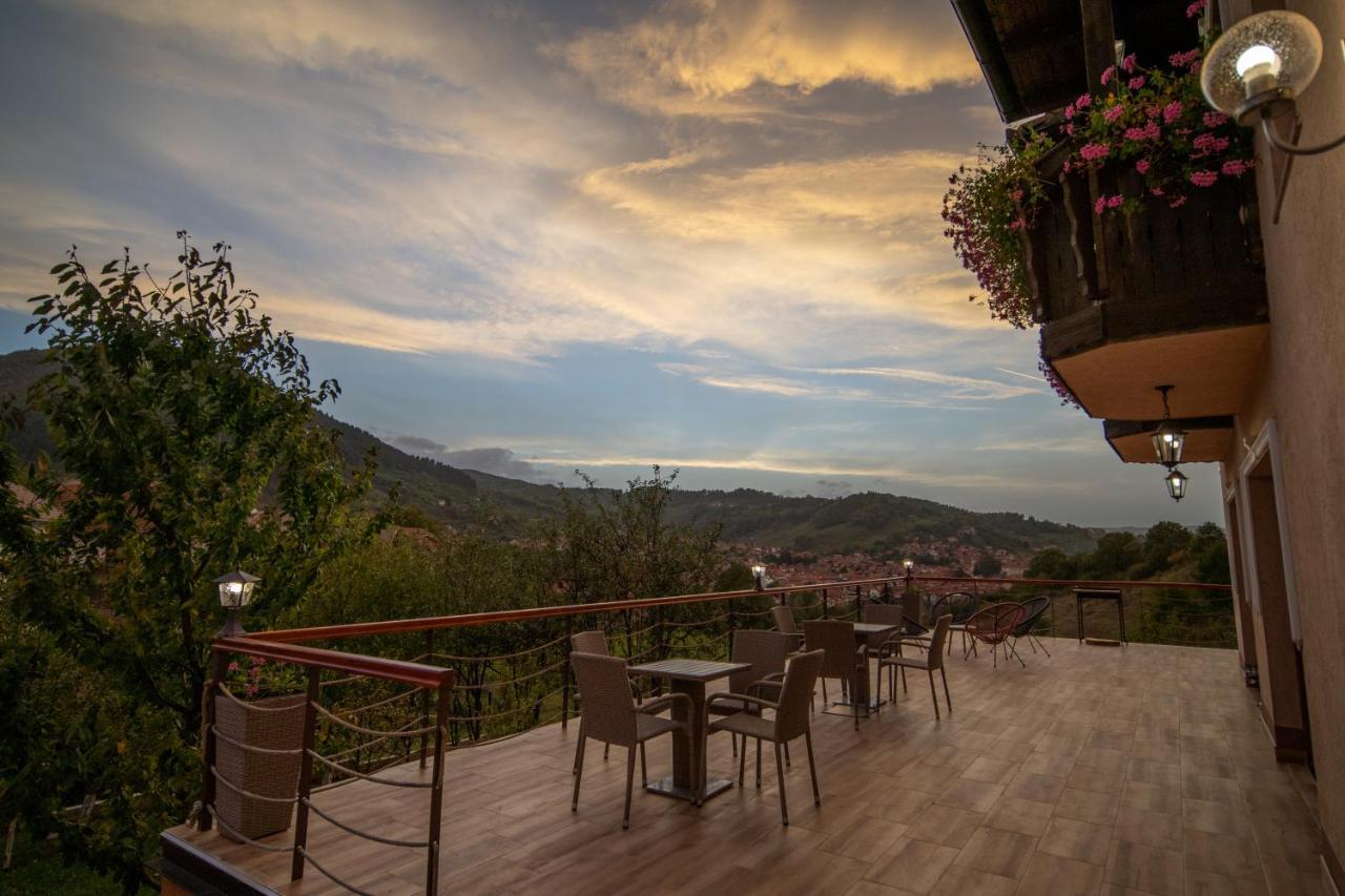 The View Apartment Visoko Eksteriør bilde