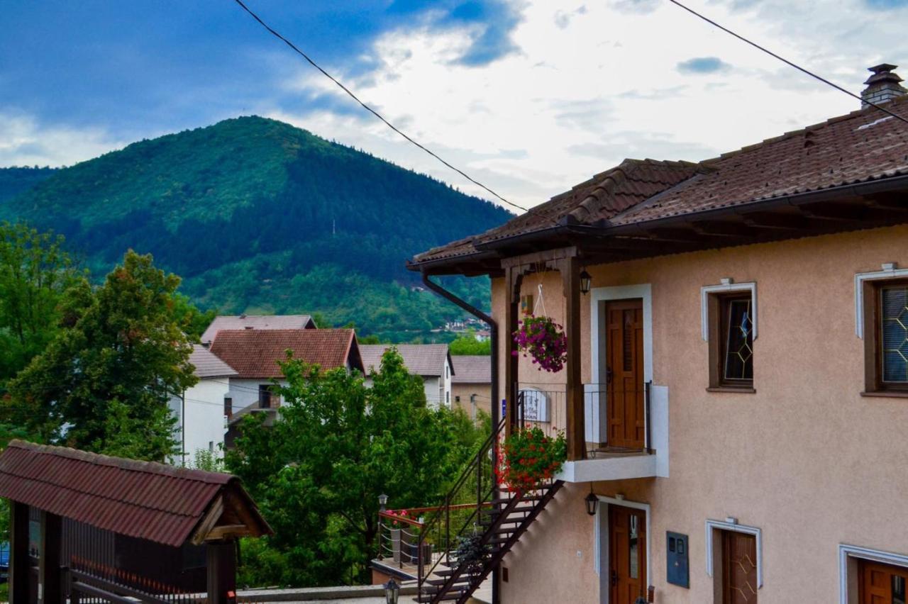 The View Apartment Visoko Eksteriør bilde
