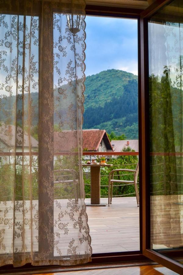 The View Apartment Visoko Eksteriør bilde